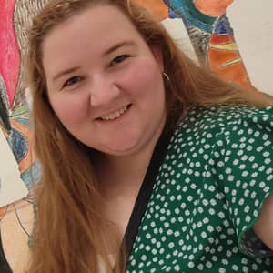 Sitter Profile Image: Abigail L.