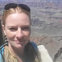 Sitter Profile Image: Nicole F.