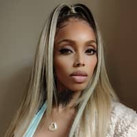 Sitter Profile Image: Ebony J.