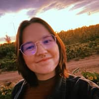 Sitter Profile Image: Abigail B.