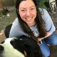 Sitter Profile Image: Ellen H.