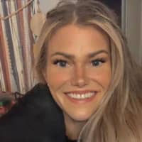 Sitter Profile Image: Lindsay C.