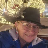 Sitter Profile Image: Dina L.