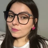 Sitter Profile Image: Yanny M.