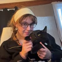 Sitter Profile Image: Maylynn M.