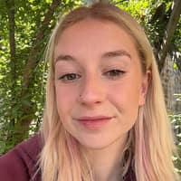 Sitter Profile Image: Rebecca F.