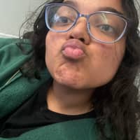 Sitter Profile Image: yaretzi r.