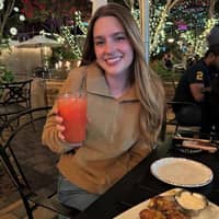 Sitter Profile Image: Hailey S.