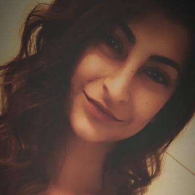 Sitterprofilbild: Derya B.