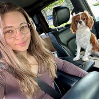 Sitter Profile Image: Nikki G.