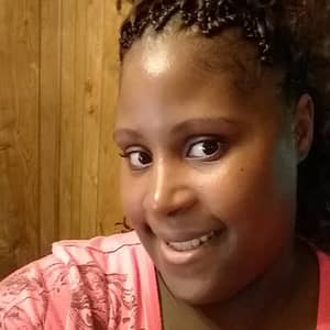 Sitter Profile Image: Angela S.