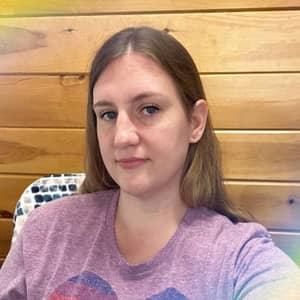 Sitter Profile Image: Tracy J.