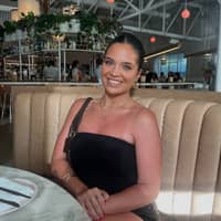 Sitter Profile Image: Alexis F.