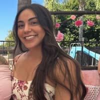 Sitter Profile Image: Jordyn C.