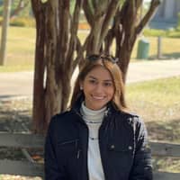 Sitter Profile Image: Lauren F.