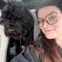 Sitter Profile Image: Lindsay S.