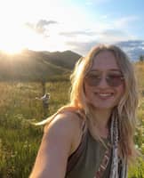 Sitter Profile Image: Izabel B.