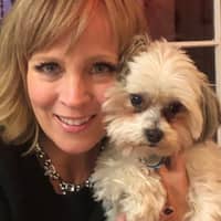 Sitter Profile Image: Angela L.