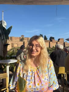 Sitter Profile Image: Jodie R.