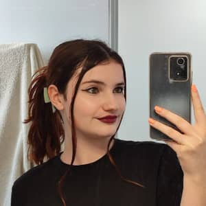 Sitter Profile Image: Cordélia C.