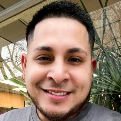 Sitter Profile Image: Julio G.