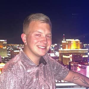 Sitter Profile Image: Evan R.