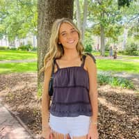 Sitter Profile Image: Heather M.