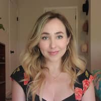 Sitter Profile Image: Lauren W.