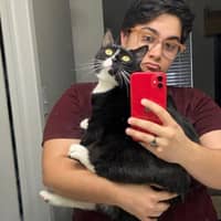 Sitter Profile Image: Azia V.