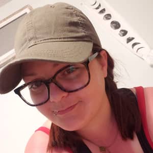 Sitter Profile Image: Ashley W.