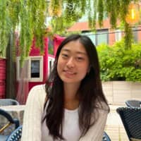 Sitter Profile Image: Hannah Y.