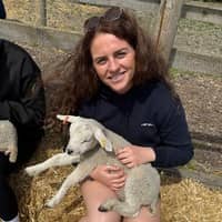 Sitter Profile Image: Grace F.