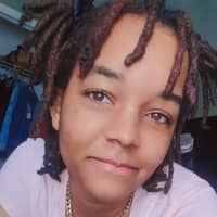 Sitter Profile Image: SABRINA L.