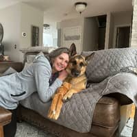 Sitter Profile Image: Christine C.