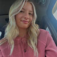 Sitter Profile Image: Josie L.