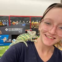 Sitter Profile Image: Lindsey B.