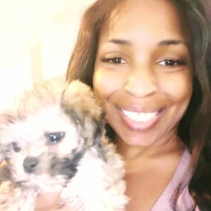 Sitter Profile Image: Evette G.