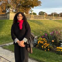 Sitter Profile Image: Sophia B.