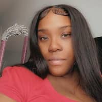 Sitter Profile Image: robyn s.