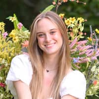 Sitter Profile Image: madelyn b.