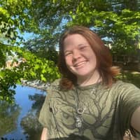 Sitter Profile Image: Shannon C.