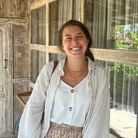 Sitter Profile Image: Marie M.