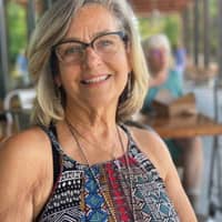 Sitter Profile Image: Laulie M.