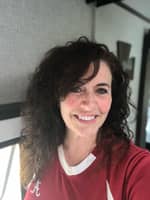 Sitter Profile Image: Laura H.