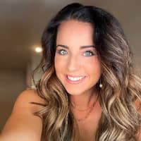 Sitter Profile Image: Ashley C.