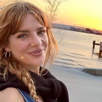 Sitter Profile Image: madison m.