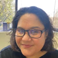 Sitter Profile Image: Lisa H.