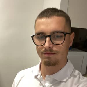 Sitter Profile Image: Antón A.