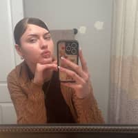 Sitter Profile Image: Evelyn L.