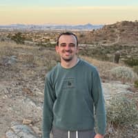 Sitter Profile Image: Luke R.